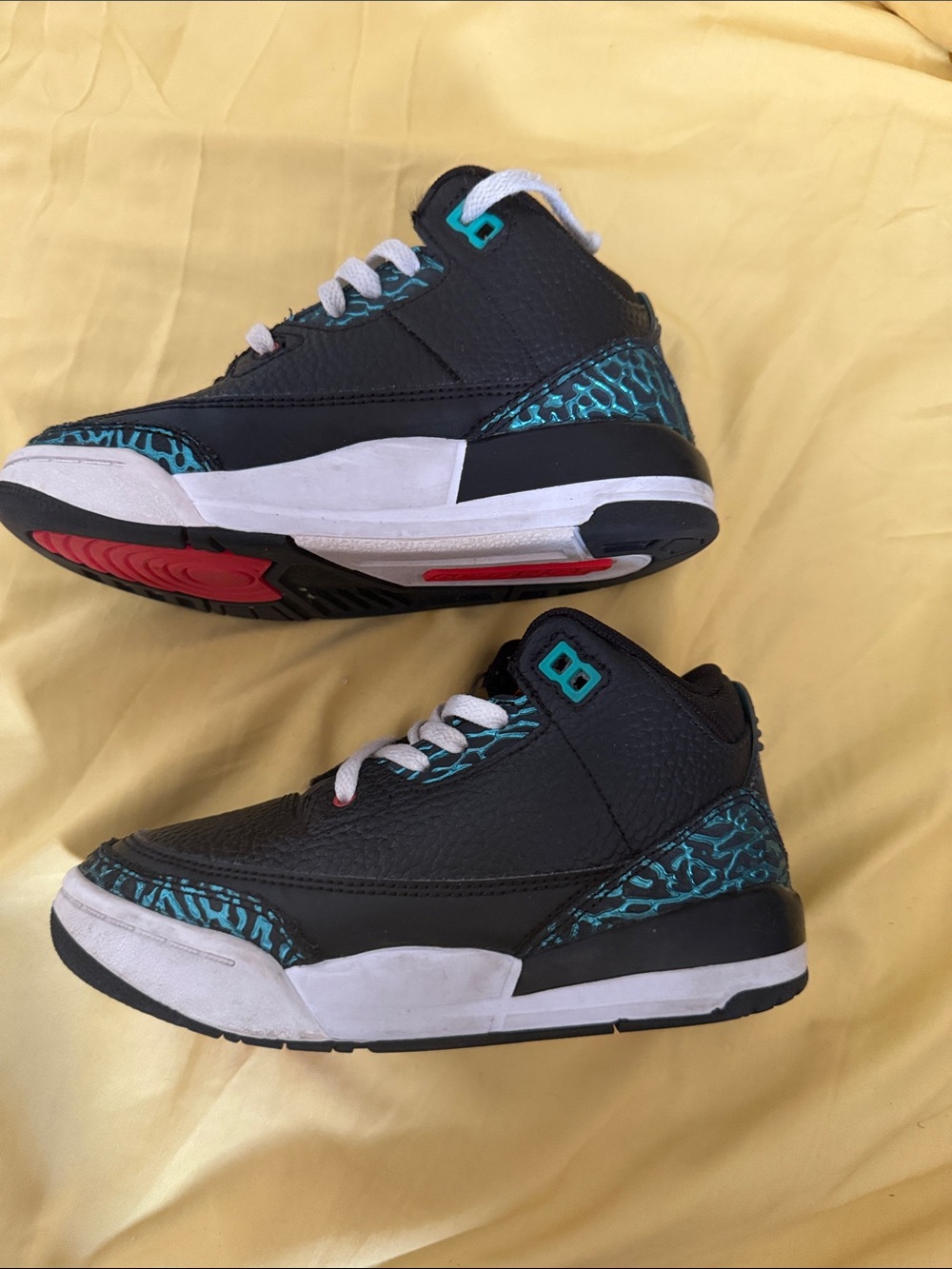 Jordan 3 - Picture 2 of 4
